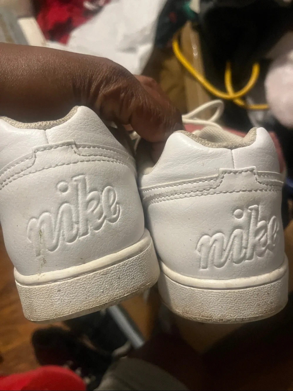 9.5 Nike White and Cream Men's Athletic Sneakers